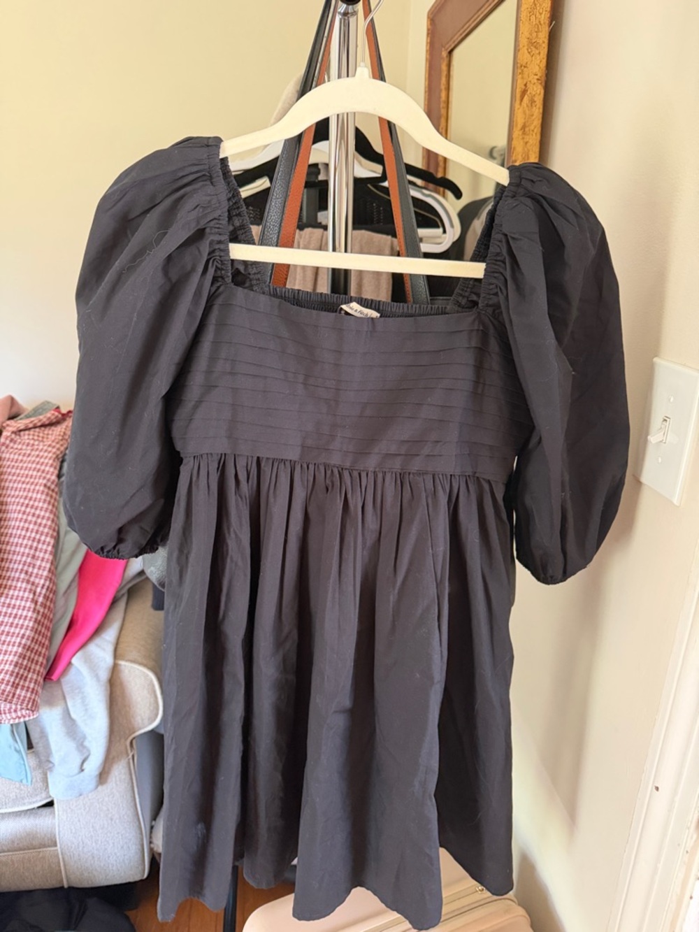Abercrombie & Fitch Black Puff-Sleeve Smocked Square-Neck Dress